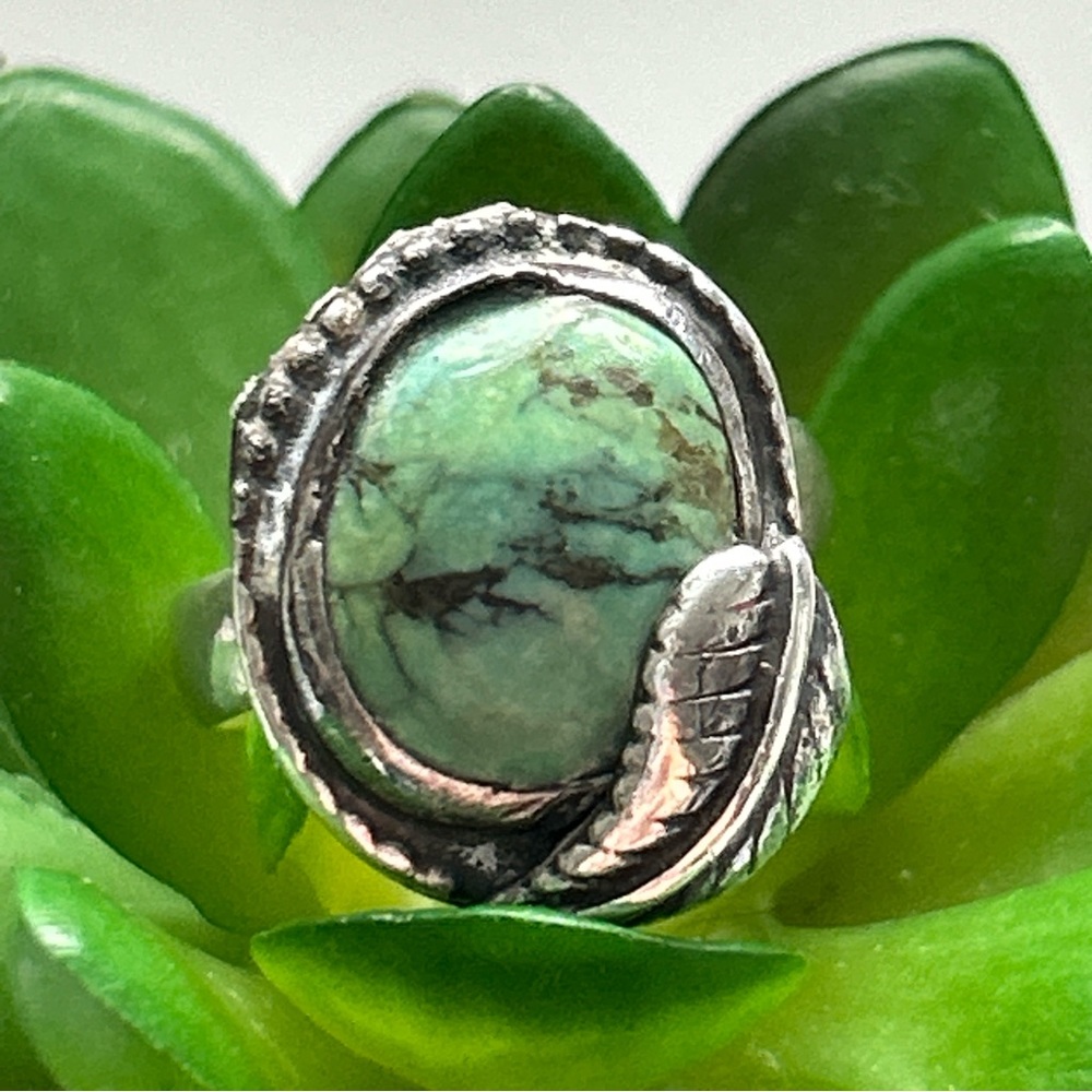 Vintage Southwestern Turquoise Sterling Silver Ring - Picture 9 of 12
